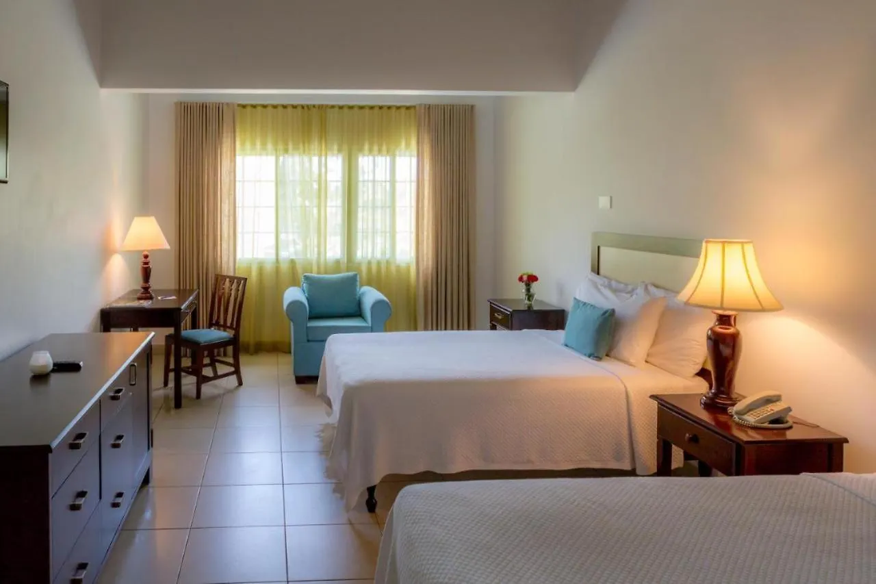 The Liguanea Club Hotel Kingston 3*,  Jamaica