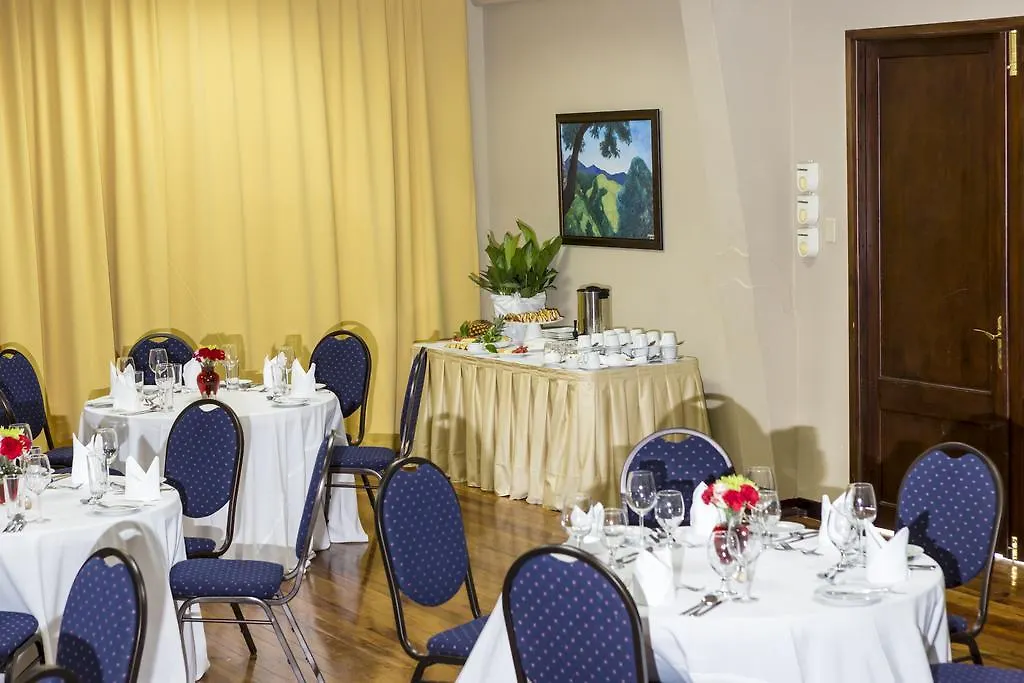 ***  The Liguanea Club Hotel Kingston Jamaica