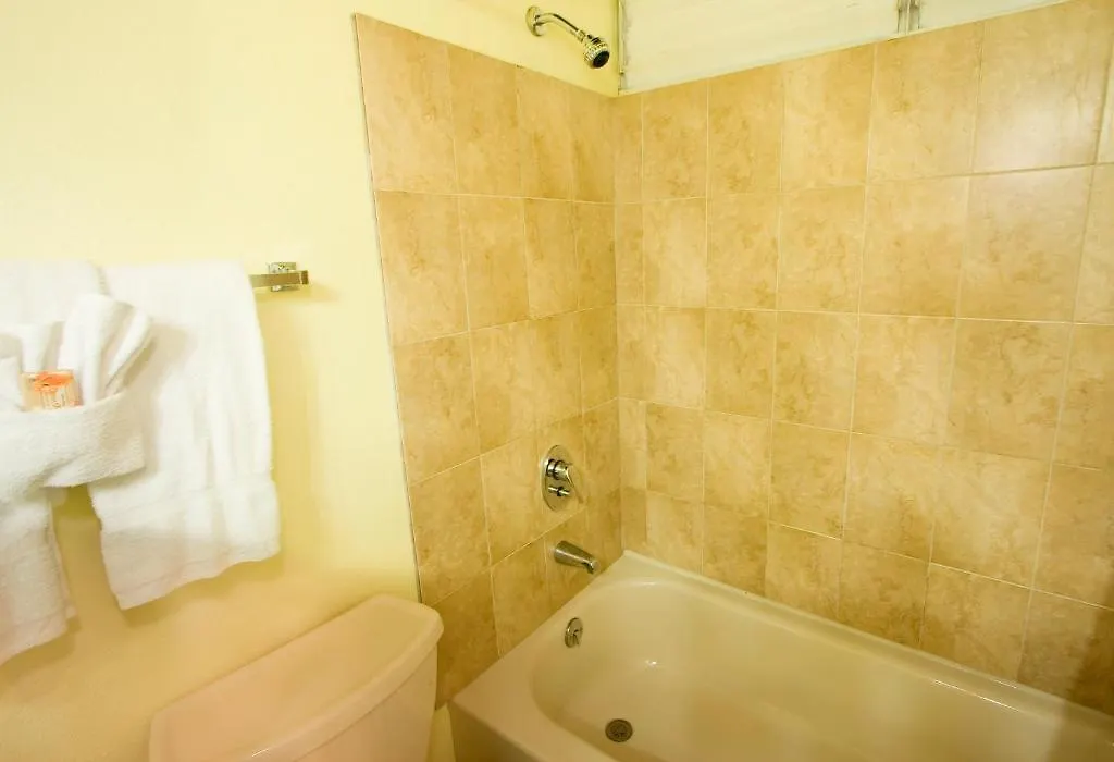 The Liguanea Club Hotel Kingston 3*,